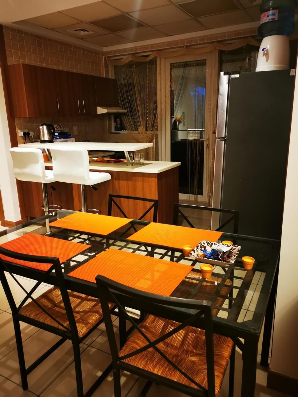 Serenity Paradise 2Br In Marina Dubai Værelse billede